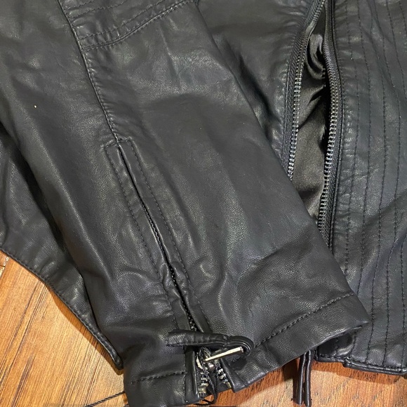 NWT BLANKNYC From Nordstrom-Women’s Faux Black Leather Moto Jacket - Picture 10 of 10